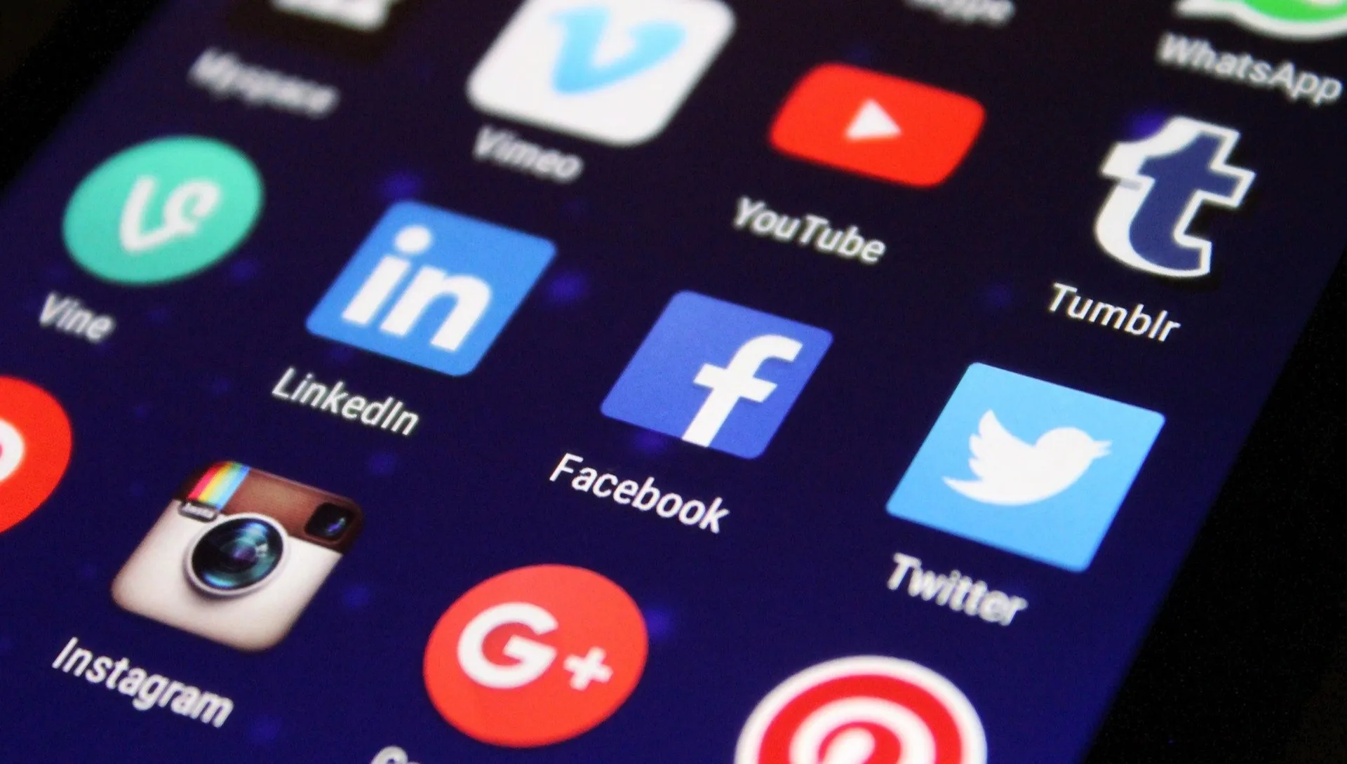 Brytyjczycy nałożyli karę na Facebooka