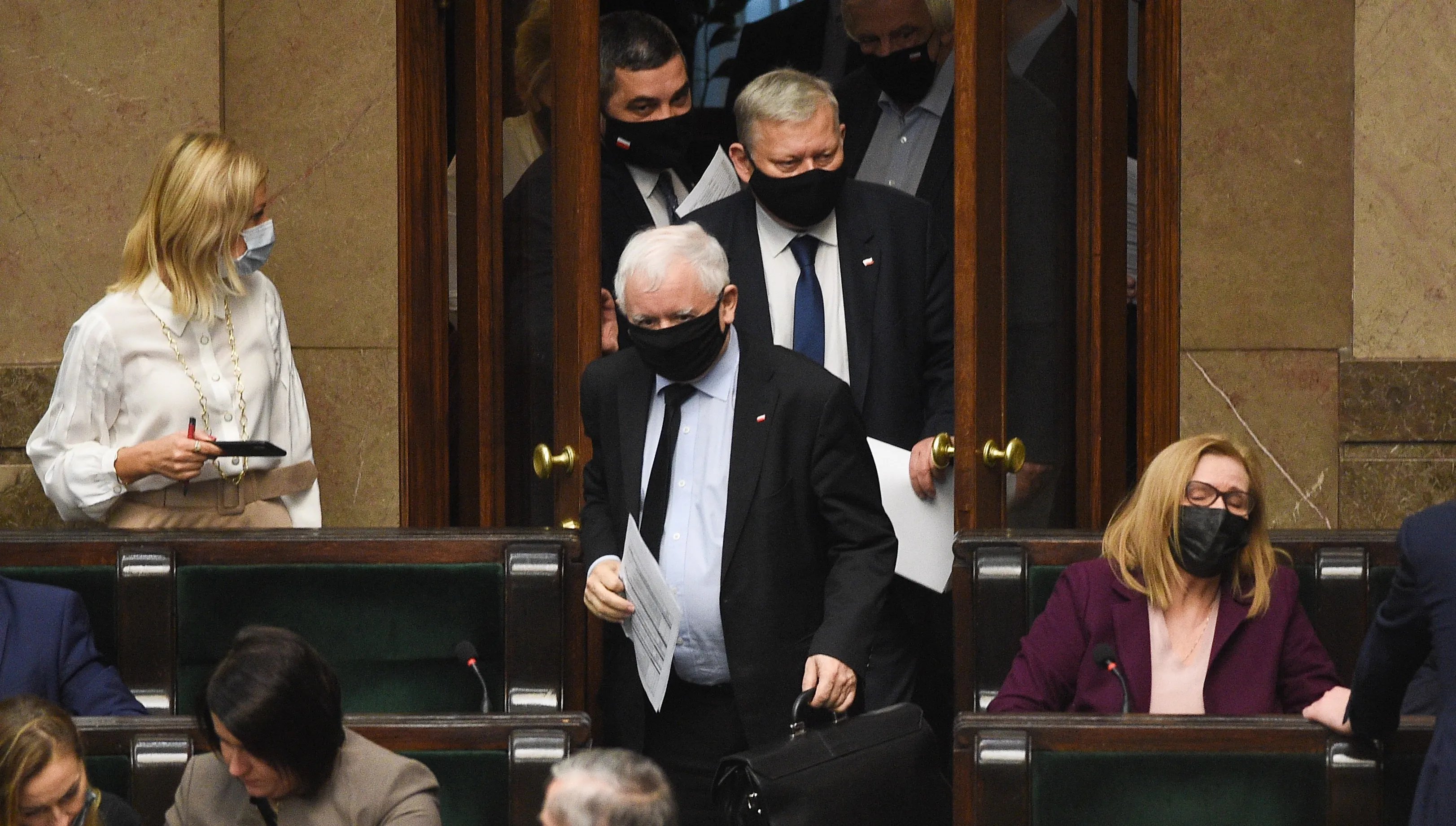 Dziś zbiera się kierownictwo Prawa i Sprawiedliwości. Kto może obawiać się dymisji?
