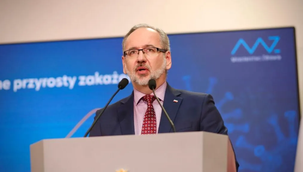 Apogeum piątej fali już za nami. Niedzielski: likwidujemy instytucję kwarantanny "z kontaktu"