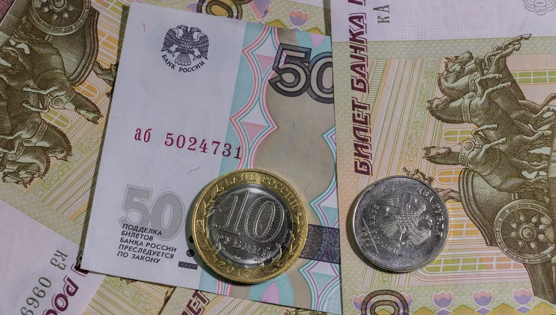 Kariera w rosyjskich spółkach. „Lista polityków, którzy wybrali ruble, przyprawia o zawrót głowy”