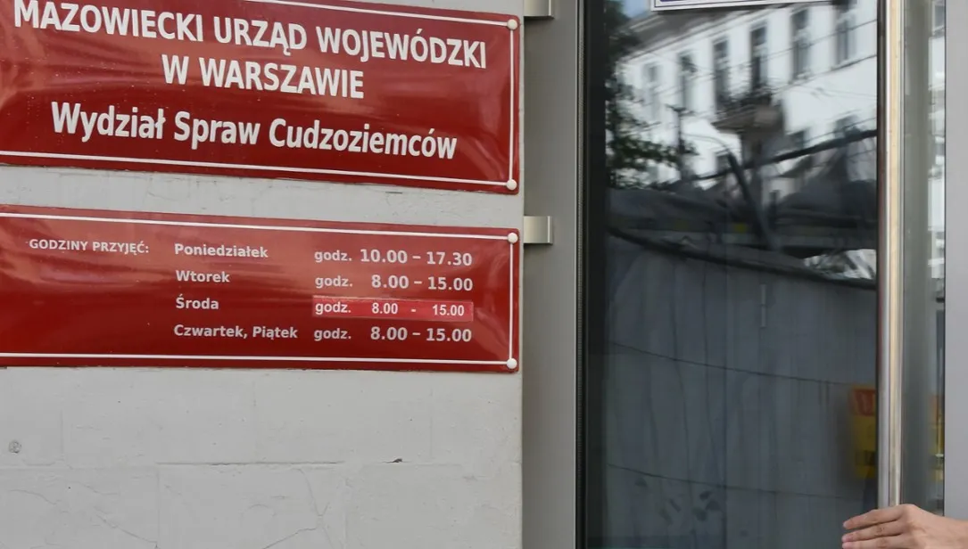 Coraz więcej cudzoziemców chce do Polski