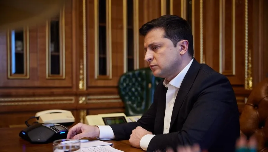 „Ukraina nie chce wojny, ale będzie się bronić”. Zełenski: Rosja zatwierdziła ofensywę