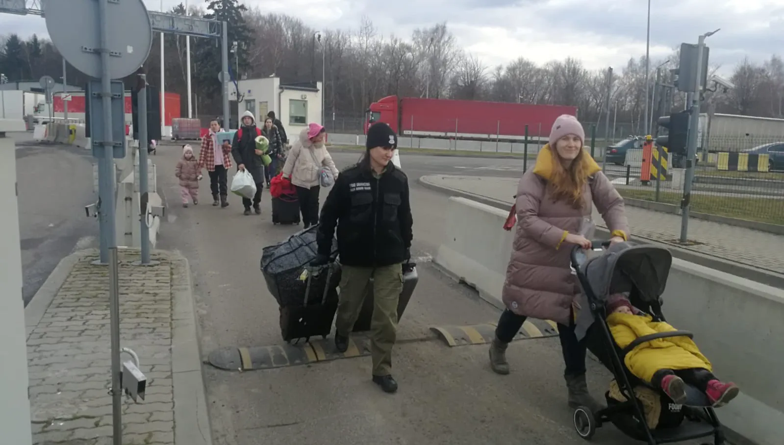 Polska przyjmuje uchodźców. Od początku wojny na Ukrainie, wjechało ich ponad 156 tys.