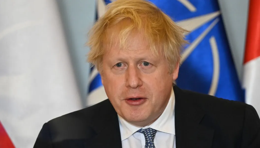 Johnson: reżim Putina popełnia zbrodnie wojenne