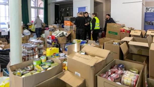 Pomorze Zach.: 300 tys. zł dla organizacji pomagających uchodźcom 