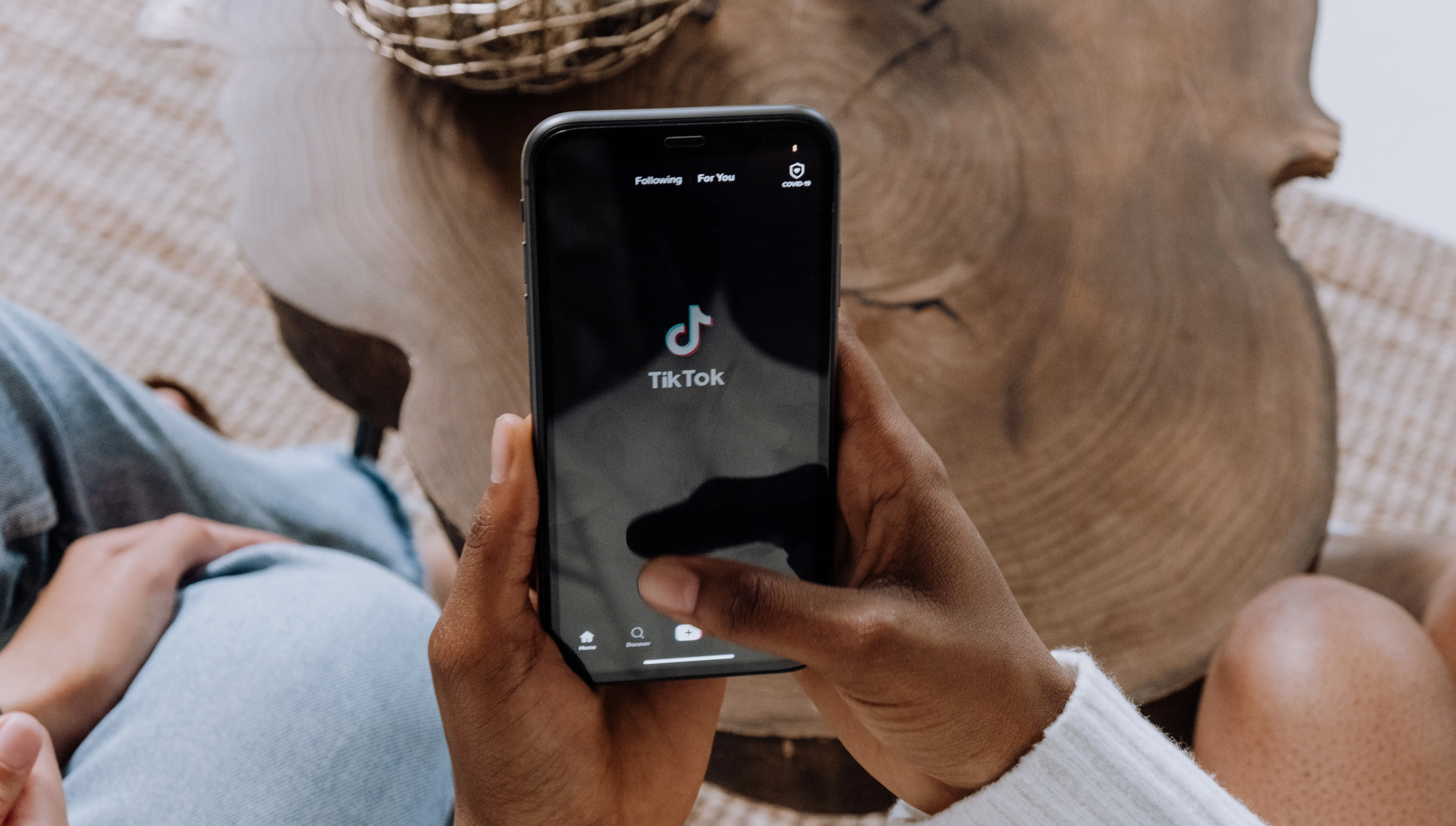 Rosja pokonana własną bronią. TikTok zawiesza działalność w tym kraju