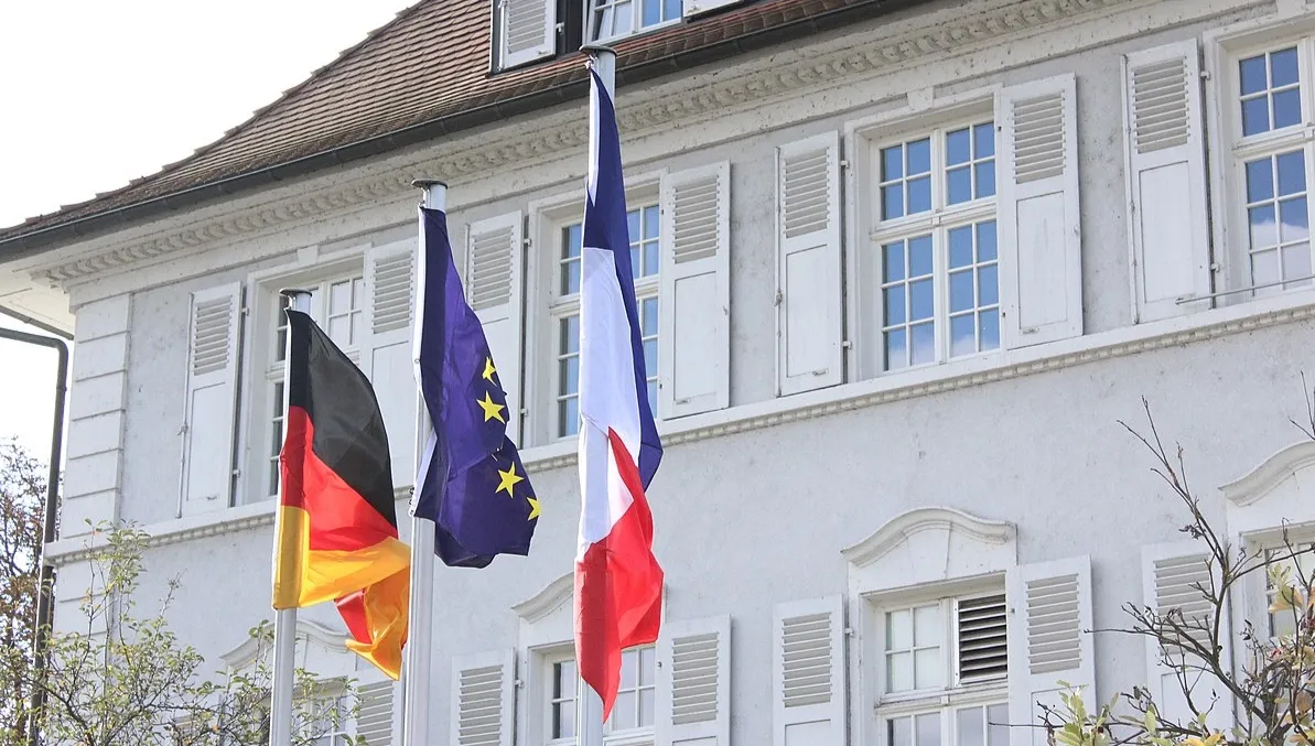 Żurawski vel Grajewski: „Francja i Niemcy nie nadają się na przywództwo europejskie”