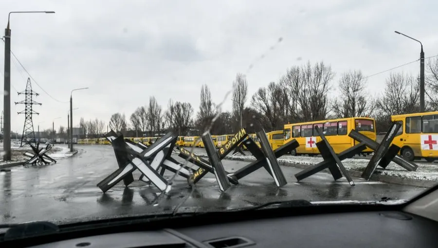 W Chersoniu kończy się żywność (i nie tylko)! Na alarm bije też wicepremier. Chodzi o „zielone korytarze”