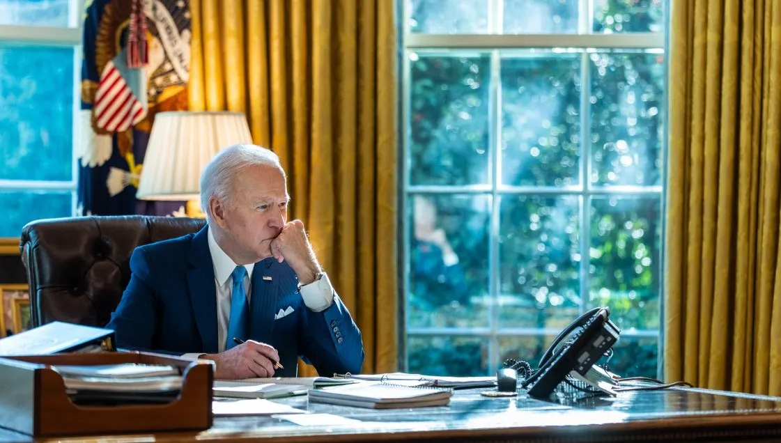 Rosja postanowiła ukarać prezydenta USA. Sankcjami objęła jednak... jego nieżyjącego ojca