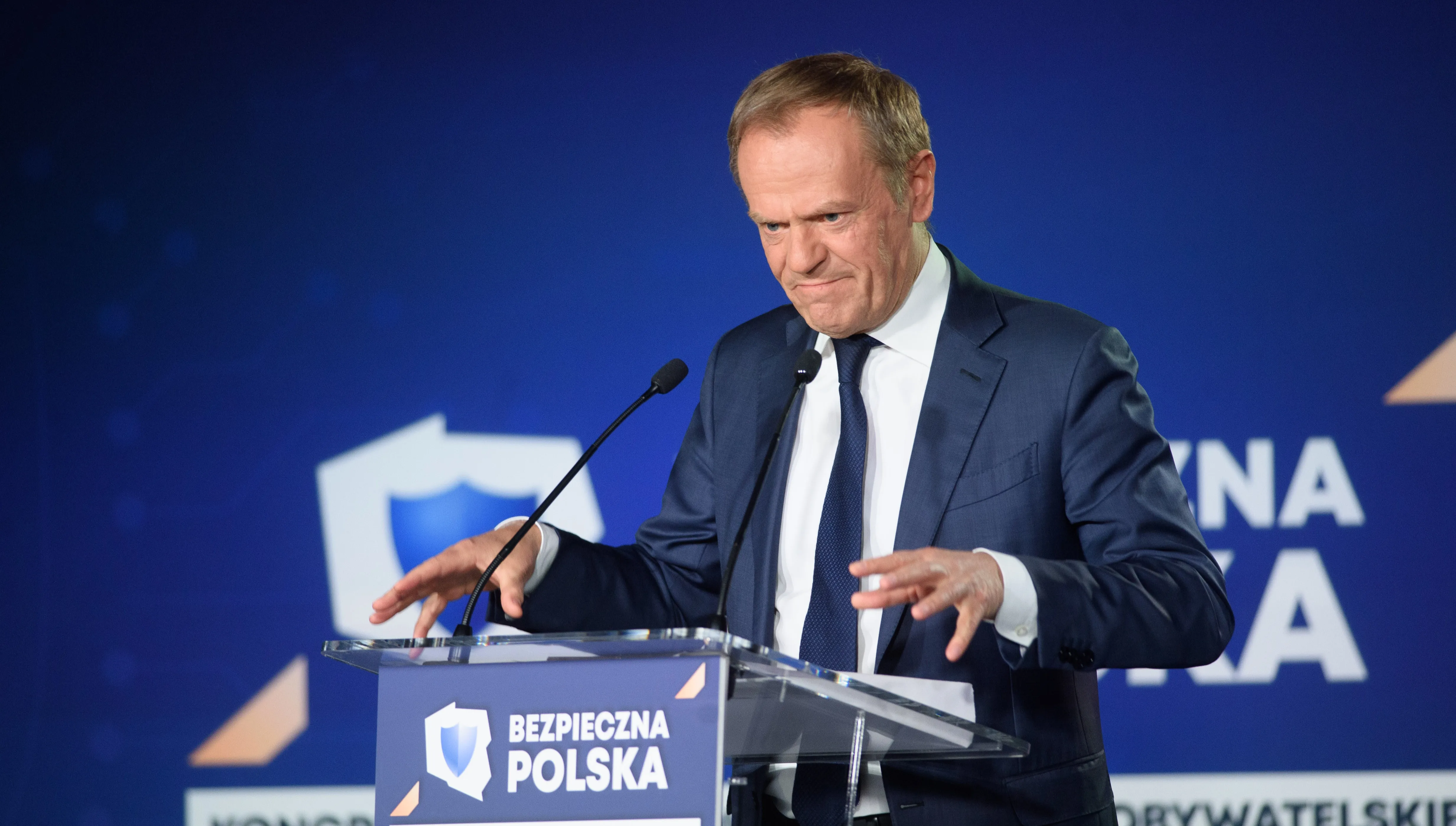Ukraiński portal przypomniał Tuskowi o Smoleńsku „Mamy nadzieję, że pan premier wciąż dużo pamięta”