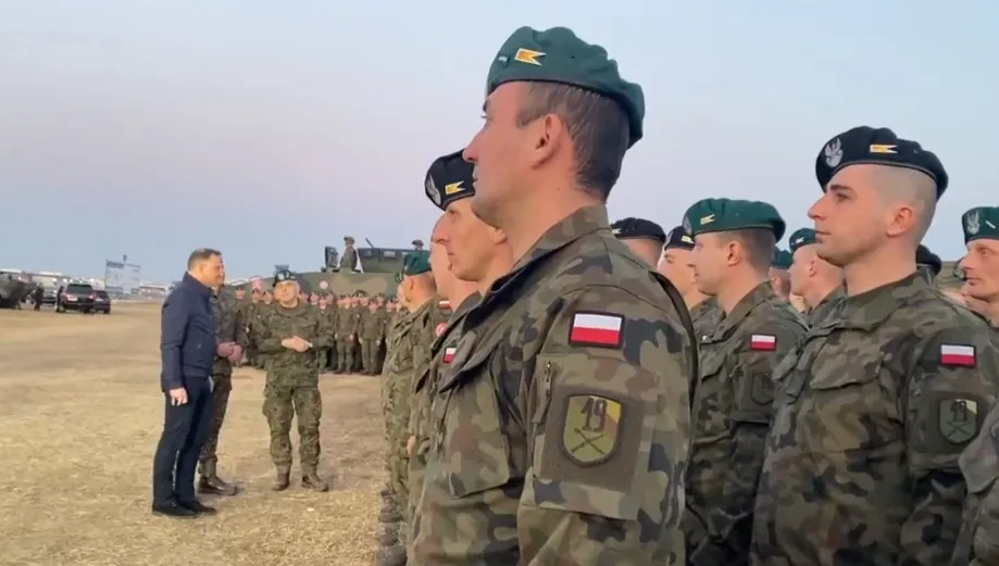 Prezydent spotkał się z żołnierzami z 18. Dywizji Zmechanizowanej