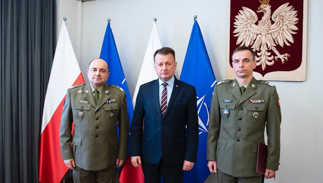 Szef MON powierzył gen. bryg. Arturowi Dębczakowi nowe zadania