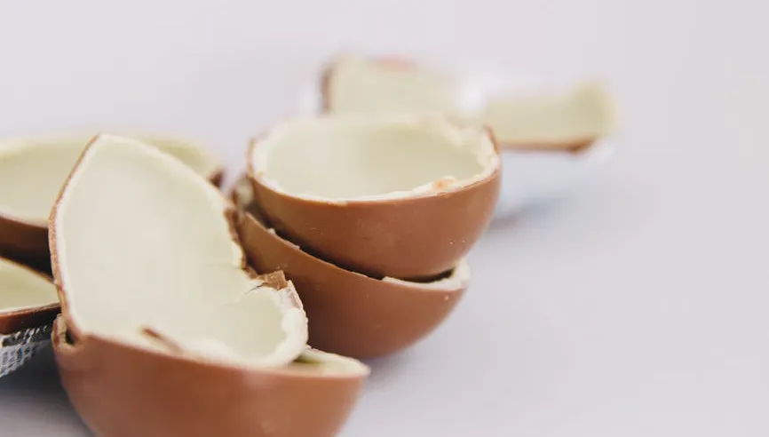 UWAGA na te jajka niespodzianki! Ferrero wycofuje część produktów marki Kinder