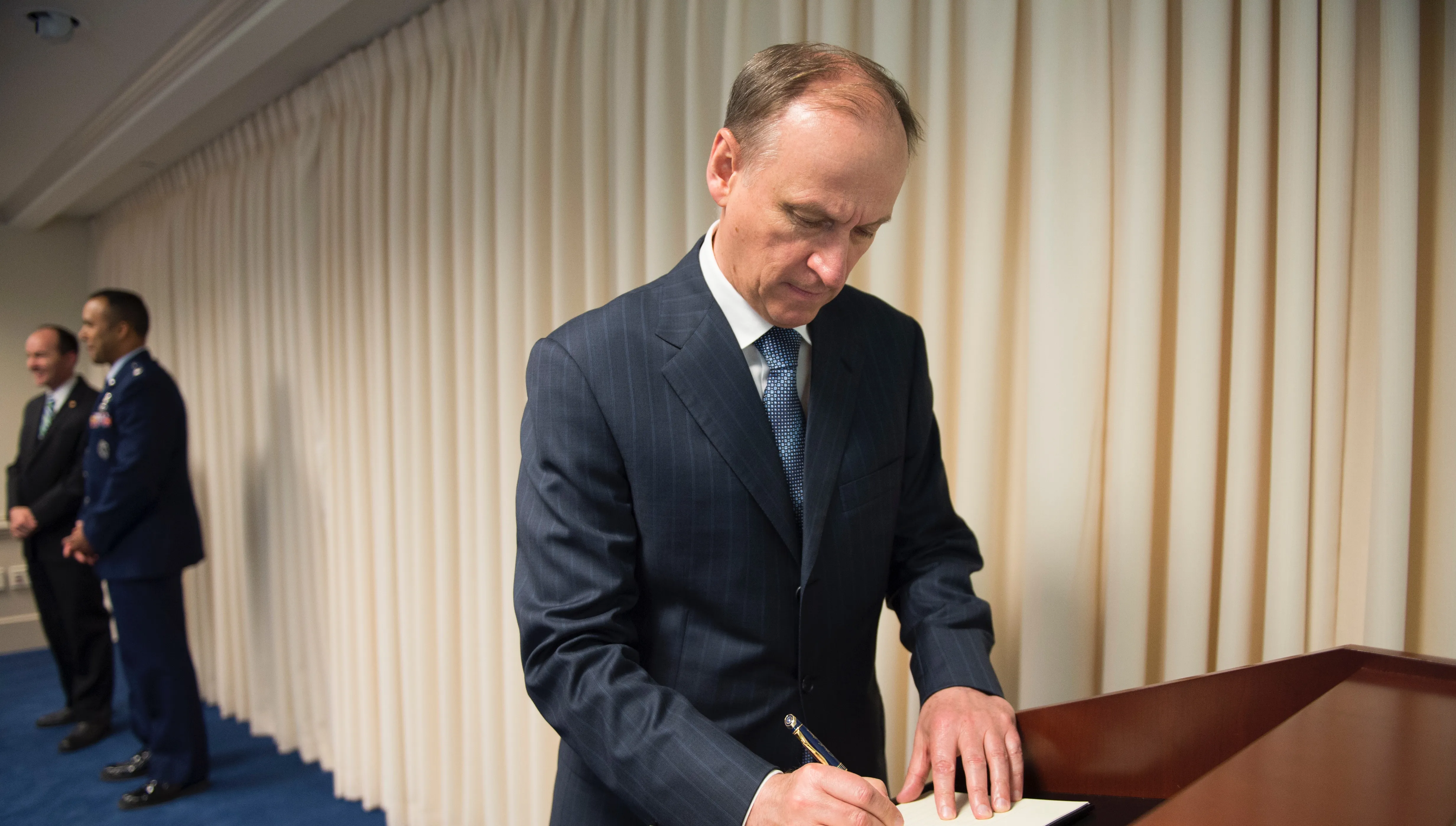 Co łączy katastrofę smoleńską i wojnę w Czeczenii? Prof. Grochmalski o modus operandi byłego szefa FSB