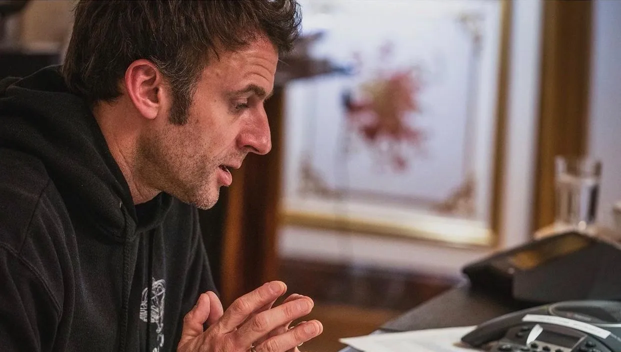 "Macronować" czyli... nic nie robić. Ukraińcy wymyślili nowe słowo