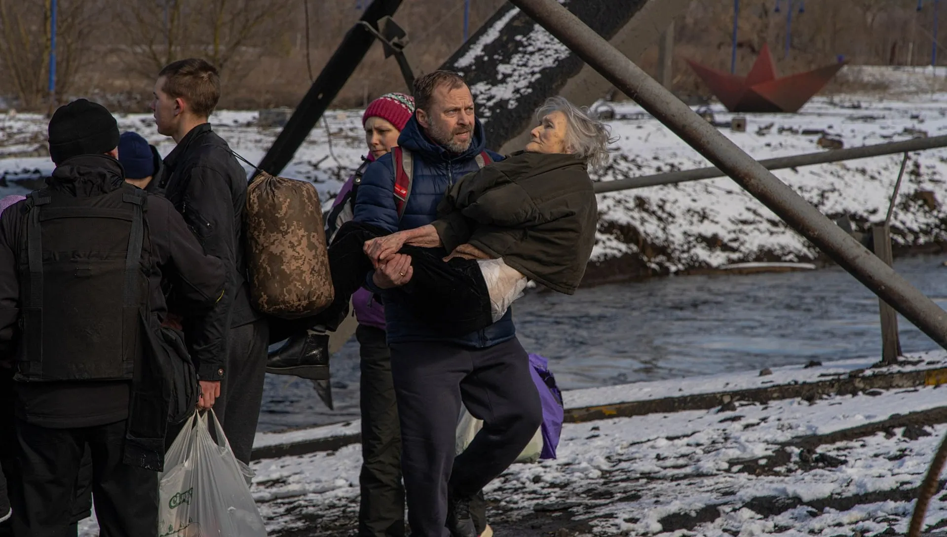 Już prawie 300 tys. osób ewakuowano na Ukrainie korytarzami humanitarnymi