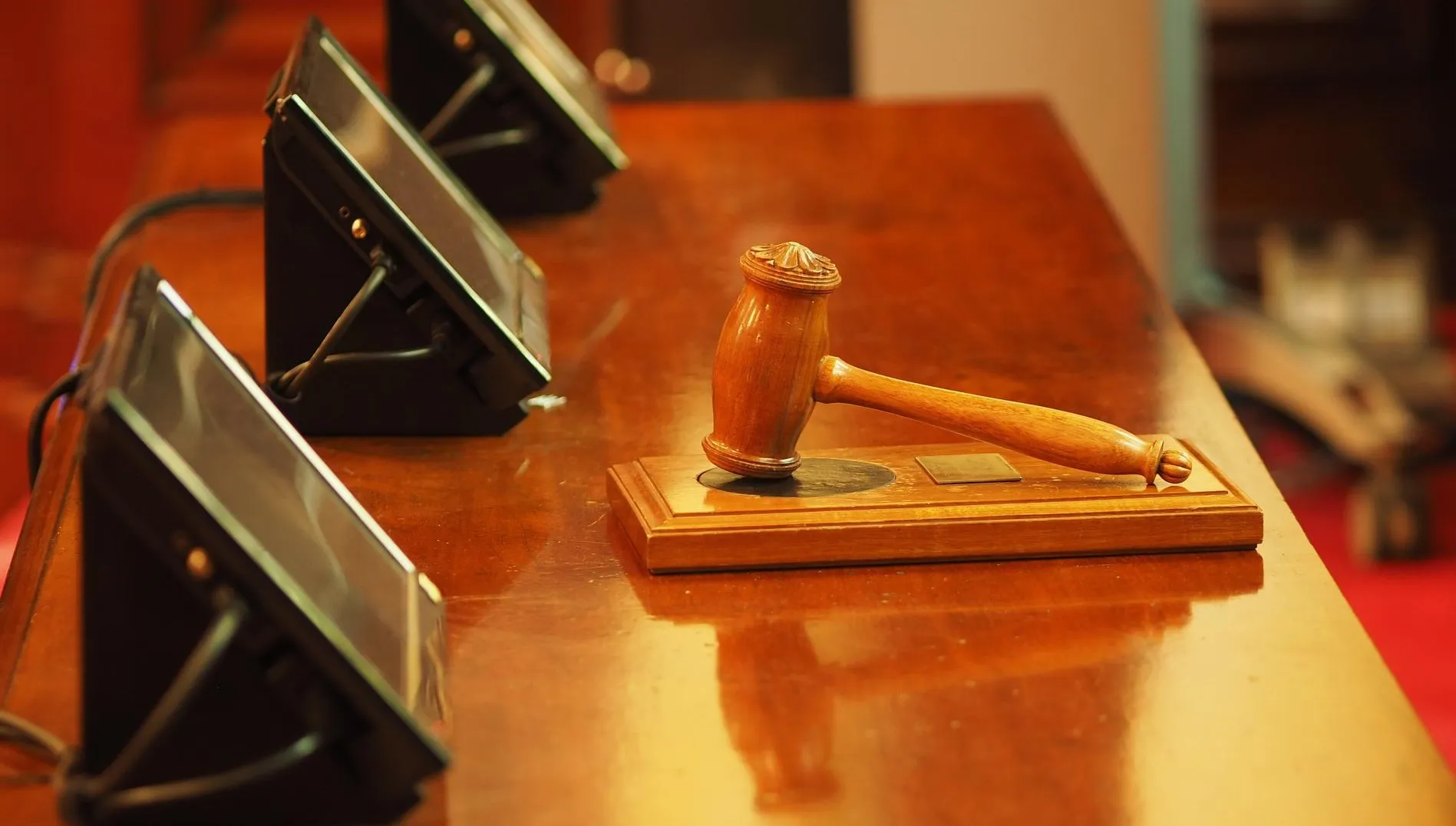 Niemcy nie zamierzają nikomu płacić reparacji. Poskarżyli się na Włochów do... Trybunału w Hadze