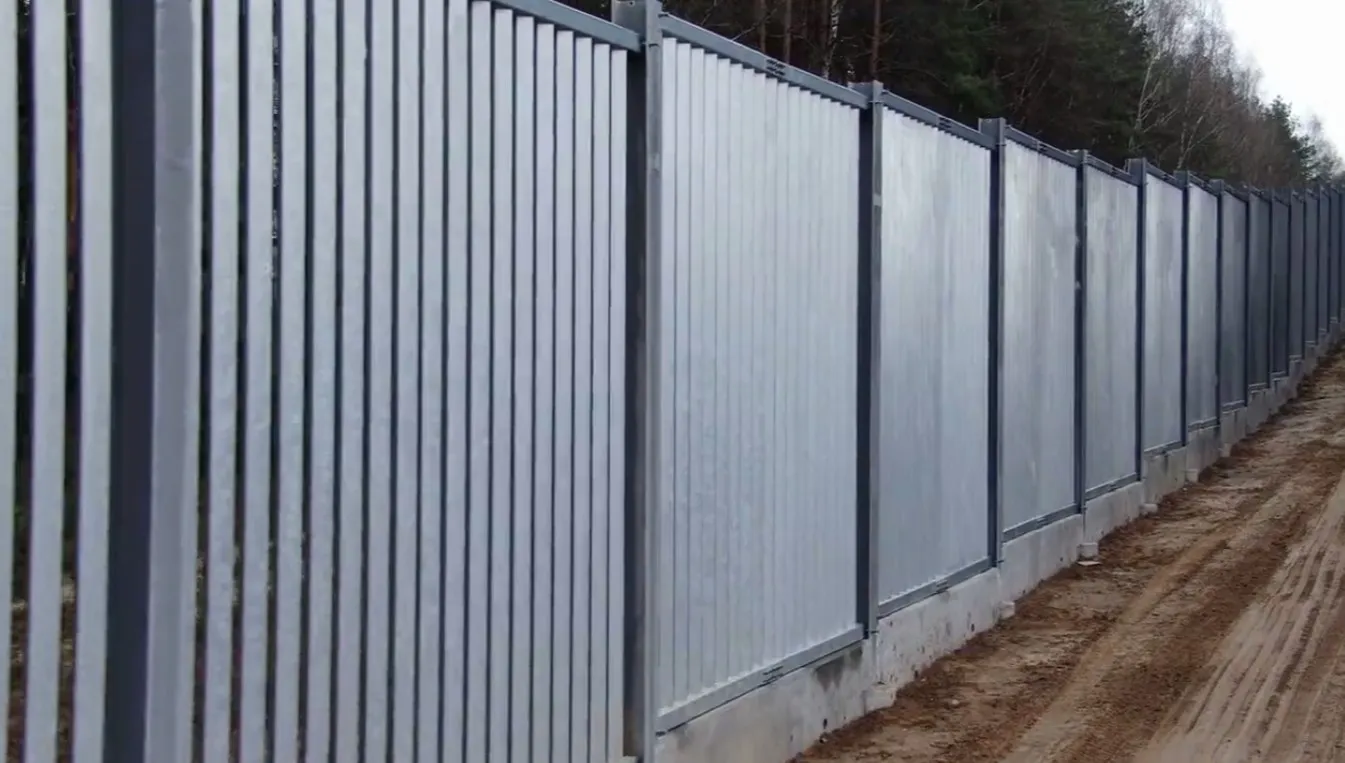 Gotowa jest 1/3 zapory na granicy polsko-białoruskiej