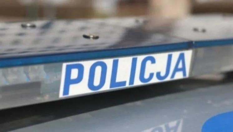 Wypadek na Mazurach. Kobieta w szpitalu