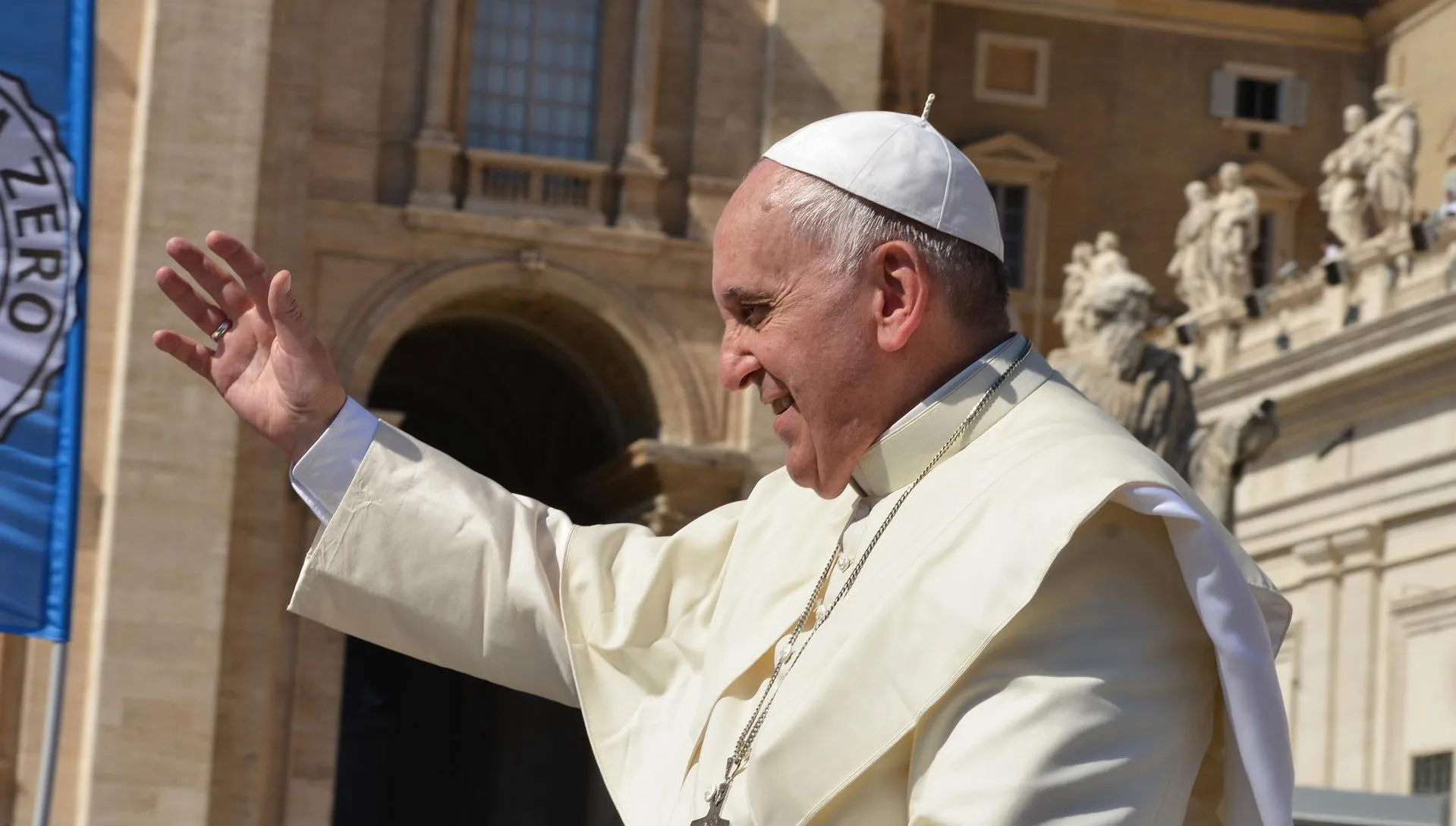 Franciszek spotkał się z żonami obrońców Azowstalu
