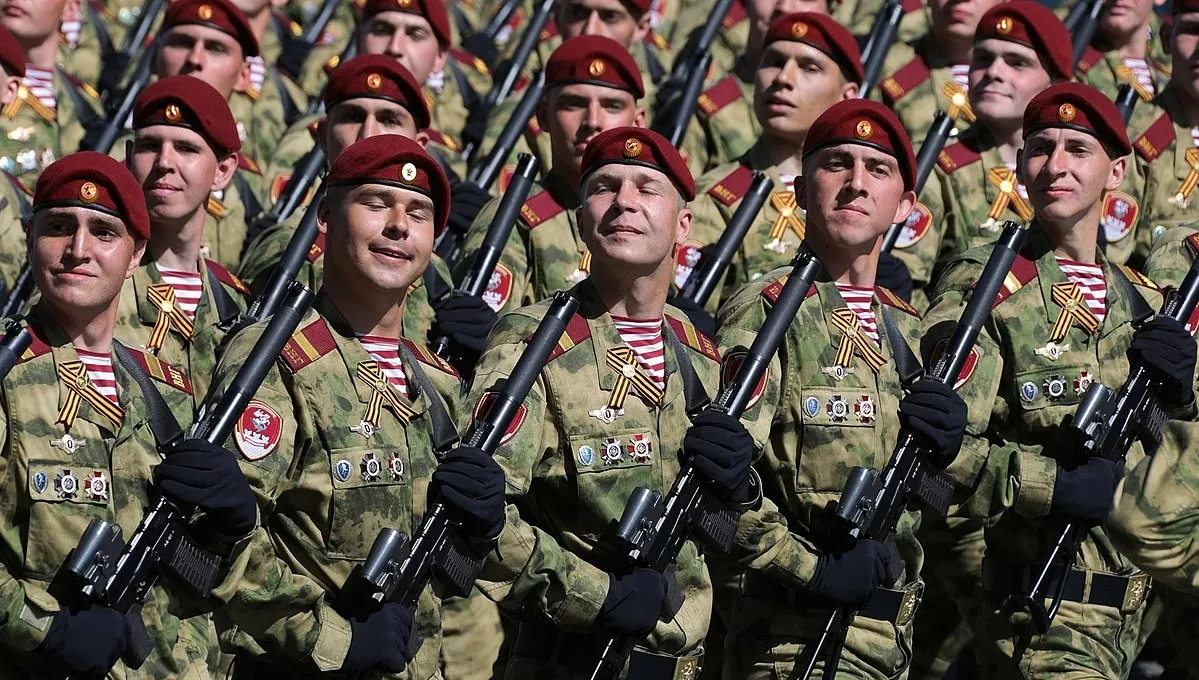 Rosja uzupełnia armię... w pośredniaku. Poszukiwanych jest nawet 20 tysięcy żołnierzy