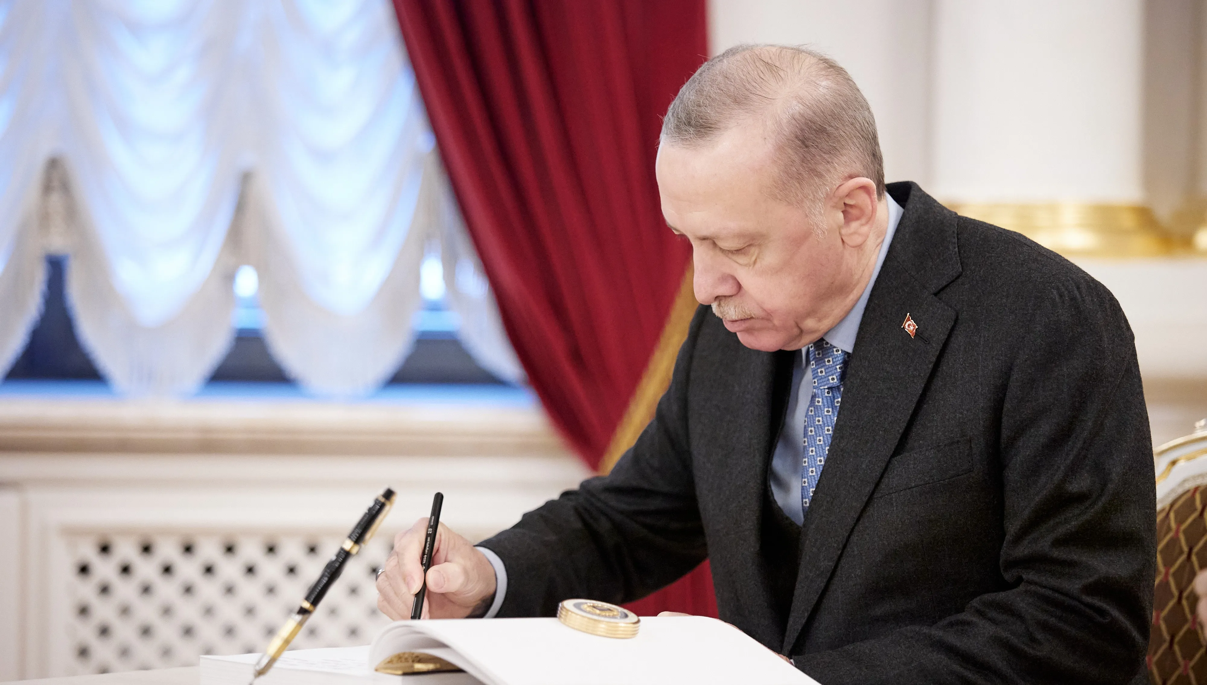 Johnson przekonywał Erdogana ws. NATO