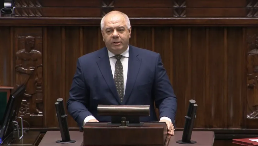 Sasin: Mamy dzisiaj najtańsze paliwo w Europie