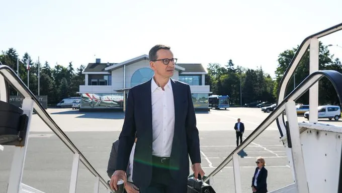 Morawiecki w Pradze. Weźmie udział w polsko-czeskich konsultacjach międzyrządowych