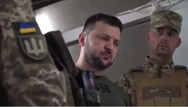 Zełenski spotkał się z żołnierzami na wschodzie Ukrainy