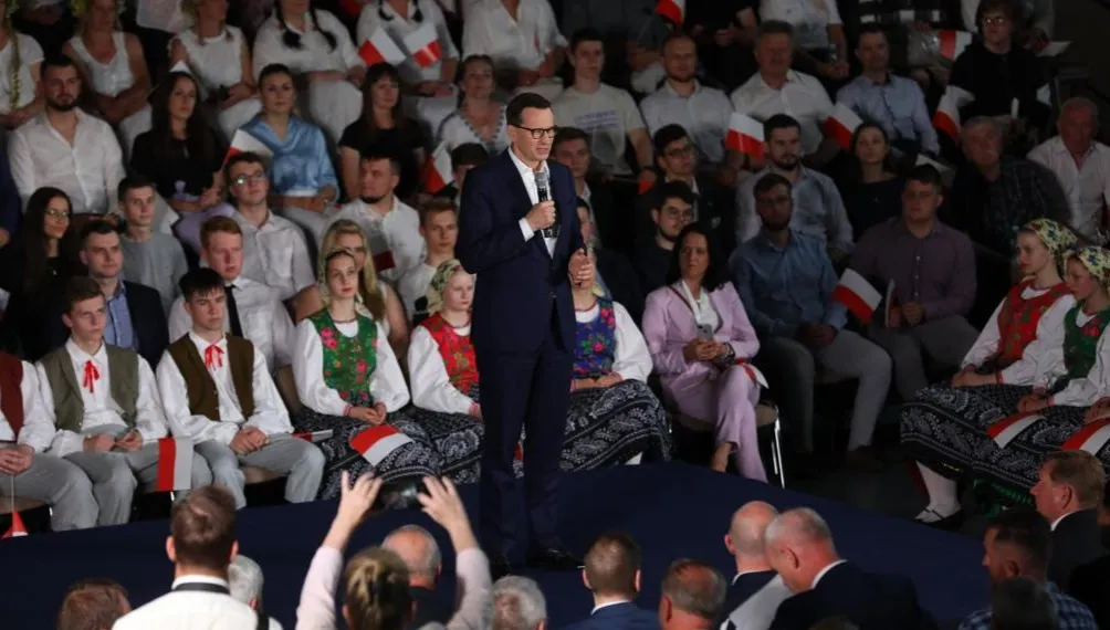 Premier Morawiecki: Uważajmy na fałszywych proroków, bo możemy się srodze zawieść