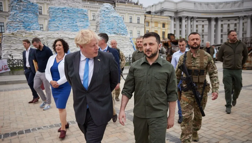 Johnson w Kijowie: Wojska rosyjskie znajdują się pod ogromną presją. Ich wydatki są kolosalne