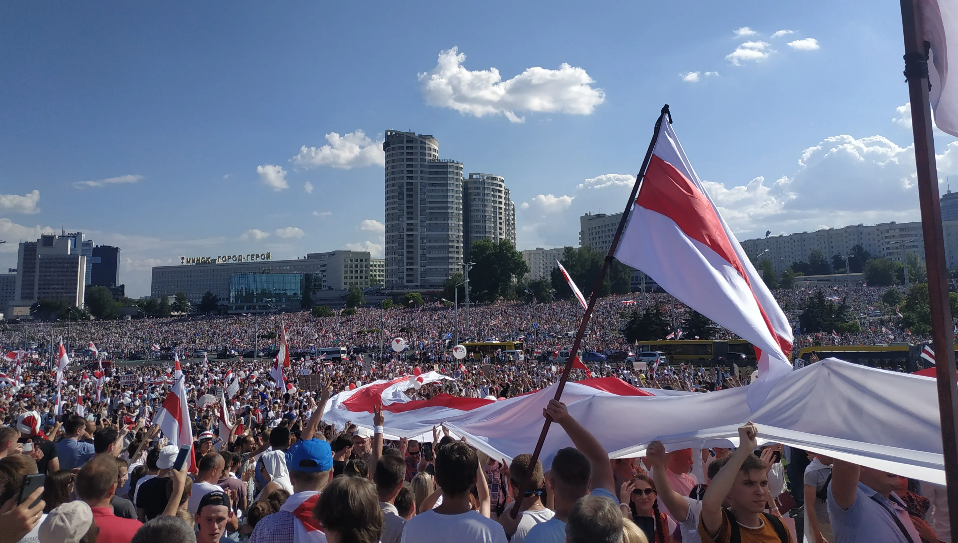 Polska nie szczędzi pomocy dla Białorusinów. Wydano ponad 40 tys. wiz dla specjalistów IT