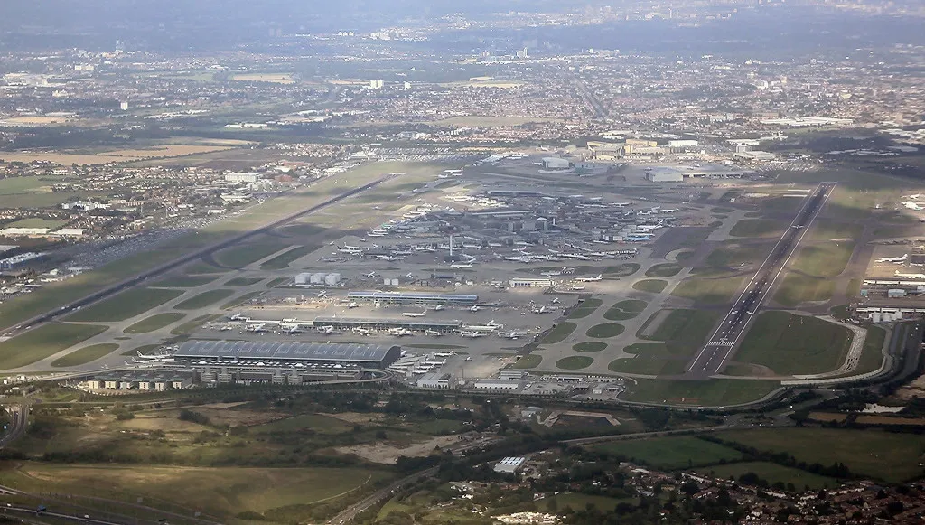 Problemy z bagażami na lotnisku Heathrow