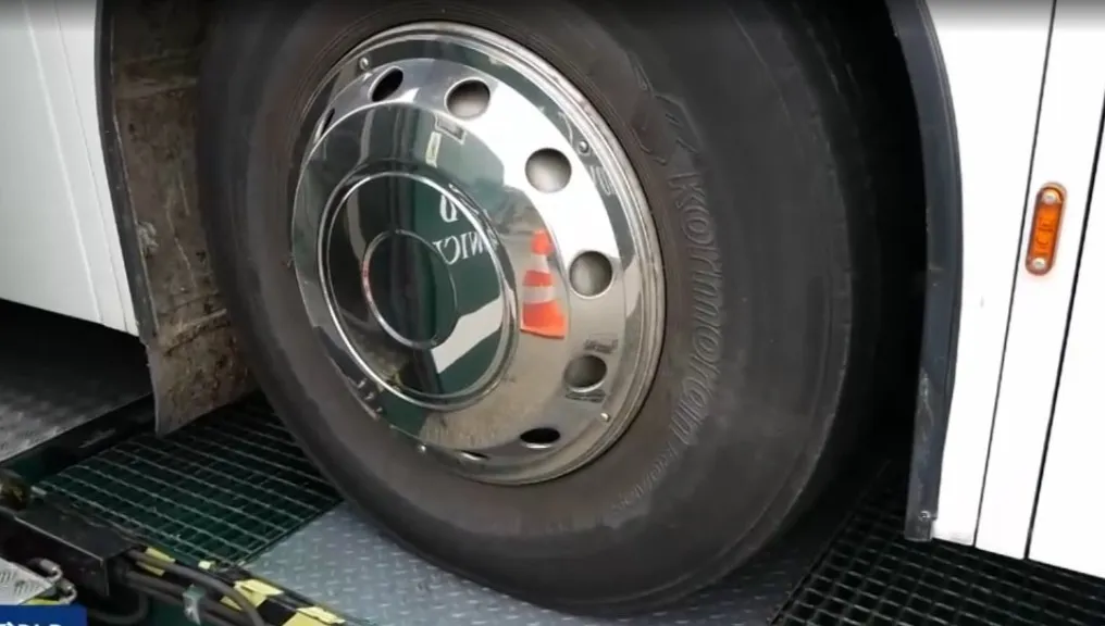 Kiedy sprawdzać autokar, którym dzieci pojadą na wypoczynek?