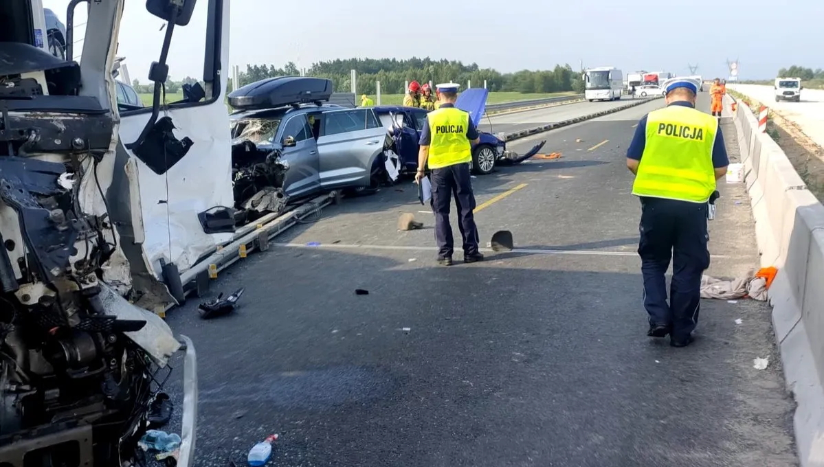 Śmiertelny wypadek na A1 wyjaśniany przez policję - FOTO