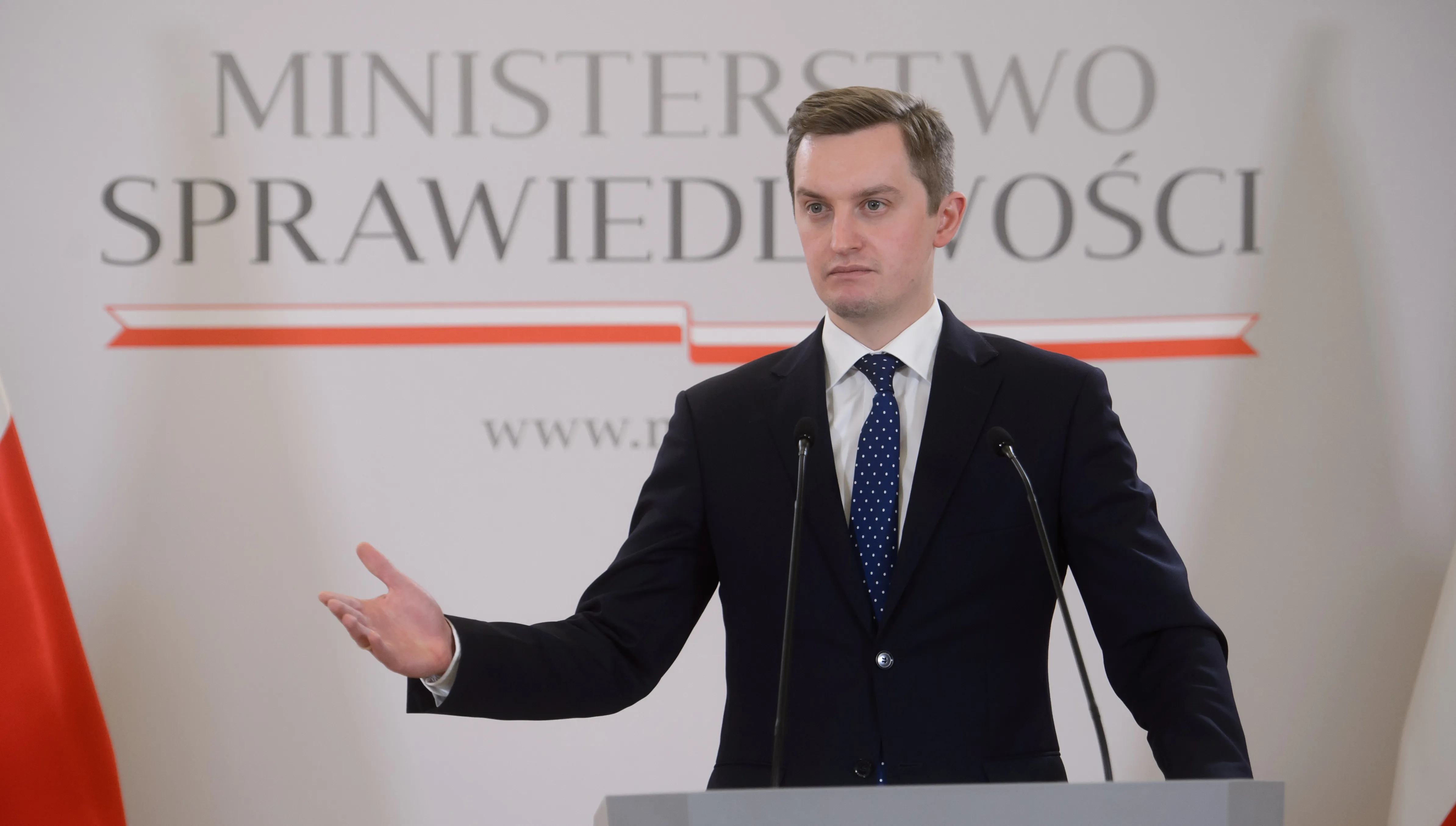 Rząd zajmie się dyrektywą antyprzemocową. Kaleta wskazuje, co w dokumencie "przemyca" europejska lewica
