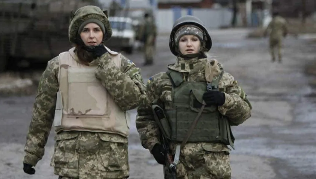 Z rosyjskim okupantem walczą również kobiety