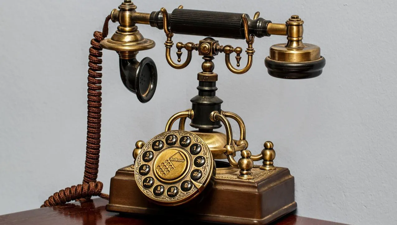 140 lat temu w Warszawie odebrano pierwszy telefon. Po roku w stolicy było... 302 abonentów