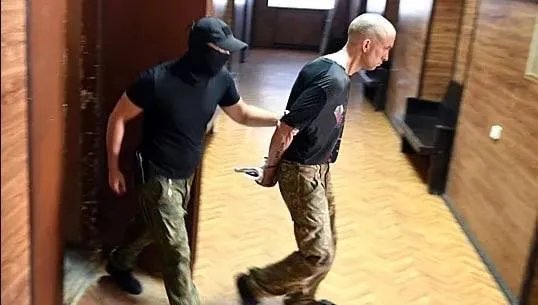Śmierć Brytyjczyka w więzieniu w Donbasie. Ambasador Rosji wezwany do MSZ 