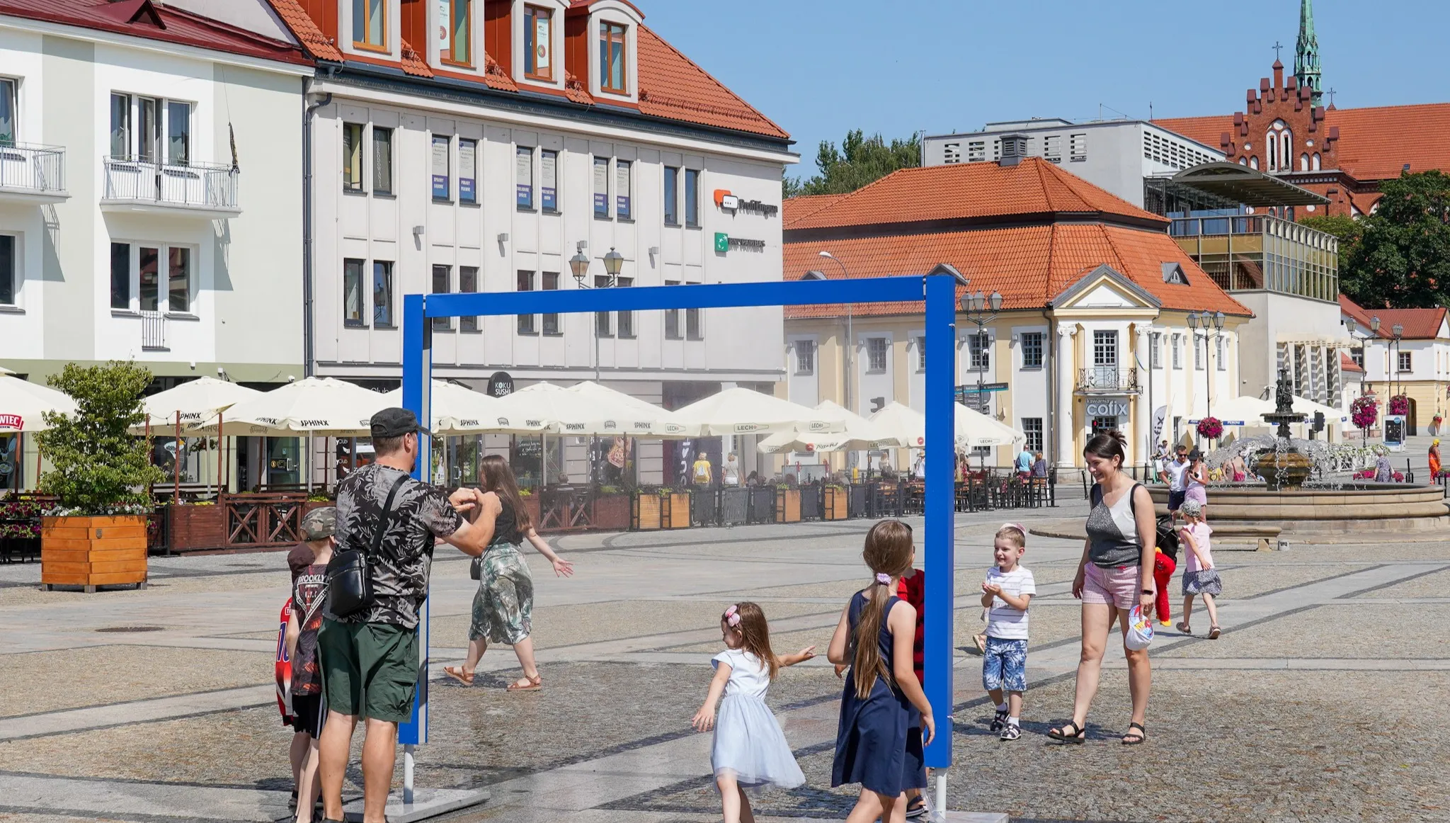 Na upały - mgiełki zraszające w centrum Białegostoku