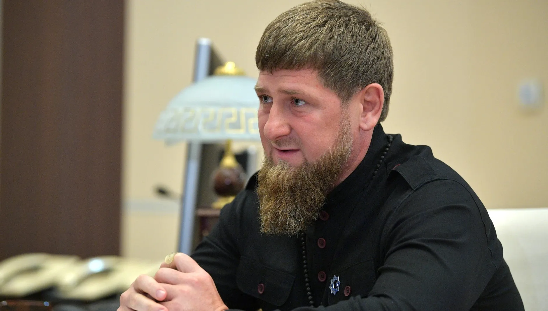 Ramzan Kadyrow z orderem "bohatera Ługańskiej RL". "Za odwagę, bohaterstwo i męstwo"