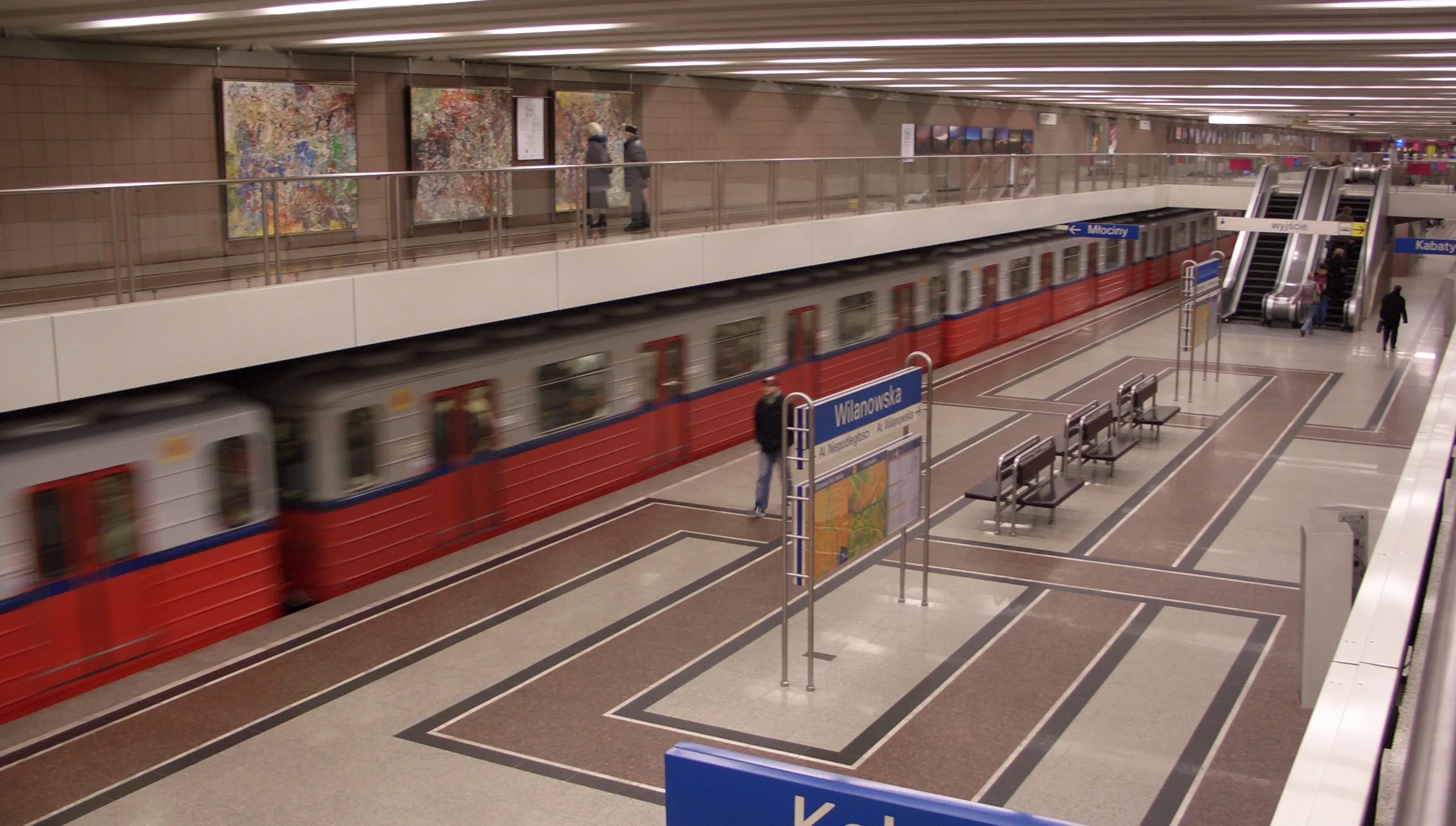 Utrudnienia w warszawskim metrze. Tragiczny wypadek na stacji Wilanowska