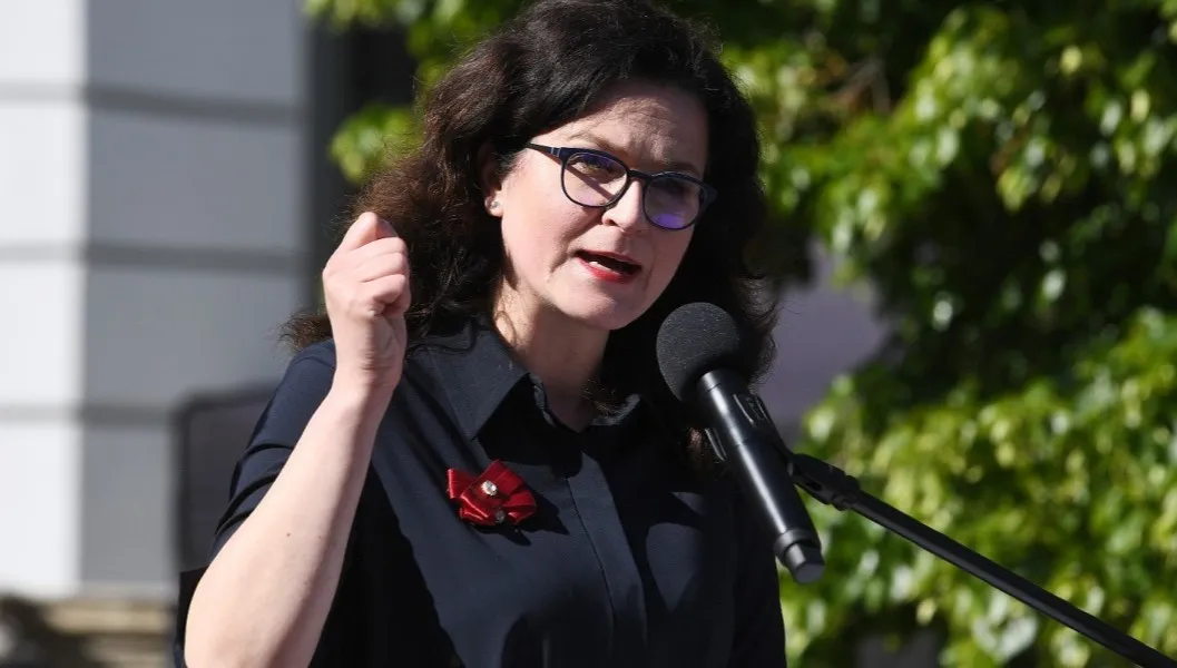 Prezydent Gdańska nie przebiera w słowach. "Grupa Lotos oddana w ręce łapówkarzy, przestępców, morderców"