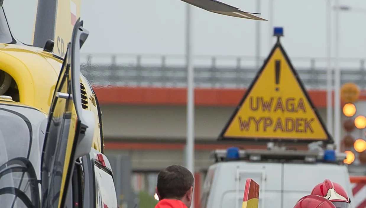 Wracali z gaszenia trudnego pożaru. Tragiczny wypadek strażaków pod Wrocławiem