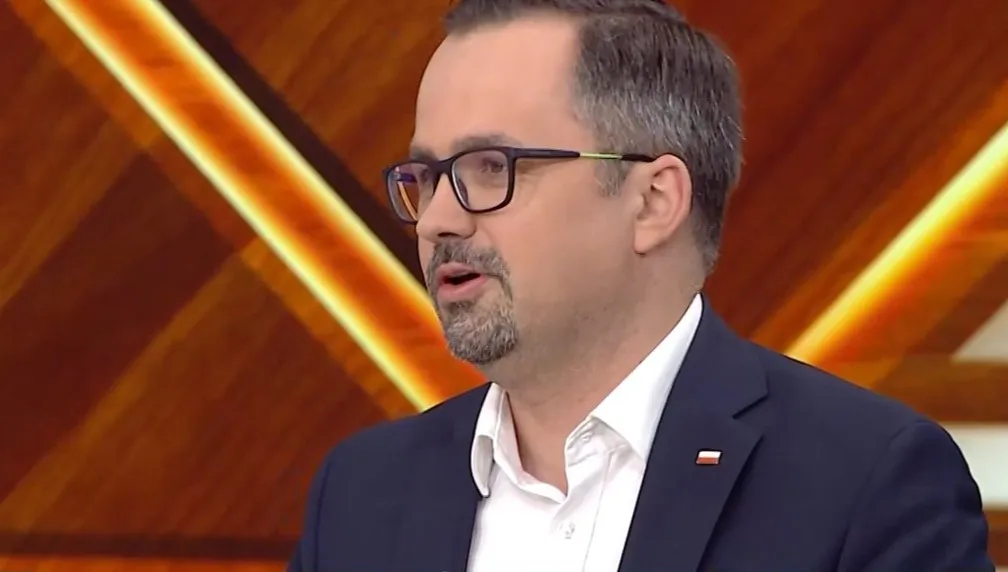 Dezinformacja wokół CPK? Horała: "Stoi za tym fundacja powiązana z biznesem prawniczym"