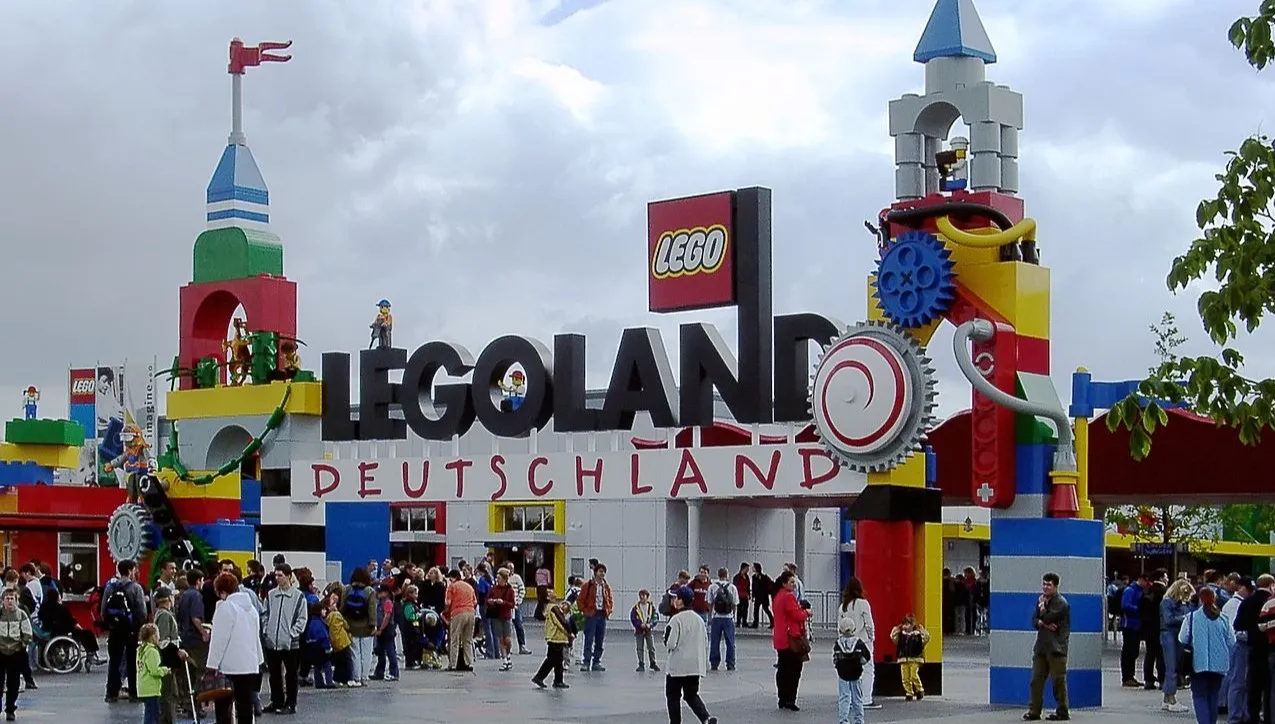 Wypadek kolejki górskiej w Legolandzie. Jest wielu rannych