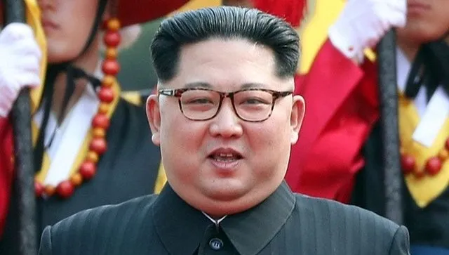 Białoruś: Dwa lata „domowej chemii” za udostępnienie zdjęcia Kim Dzong Una