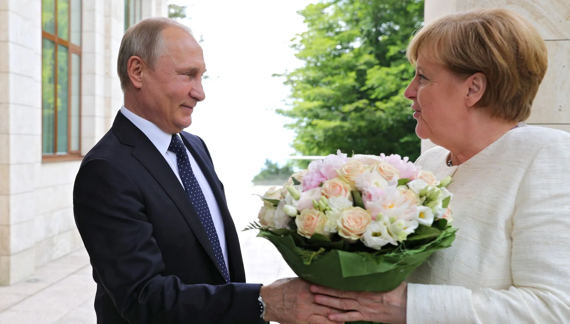 Putin uwiódł europejskich przywódców. „Teraz są w szoku”. Mocne słowa premiera Morawieckiego we francuskim dzienniku