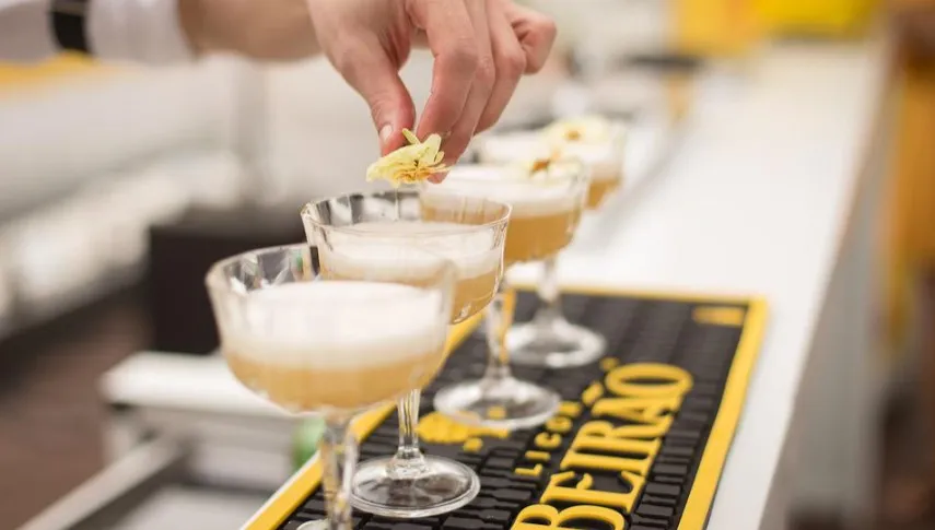 Młodzi Japończycy piją... za mało alkoholu? Fiskus zaproponował akcję promocyjną