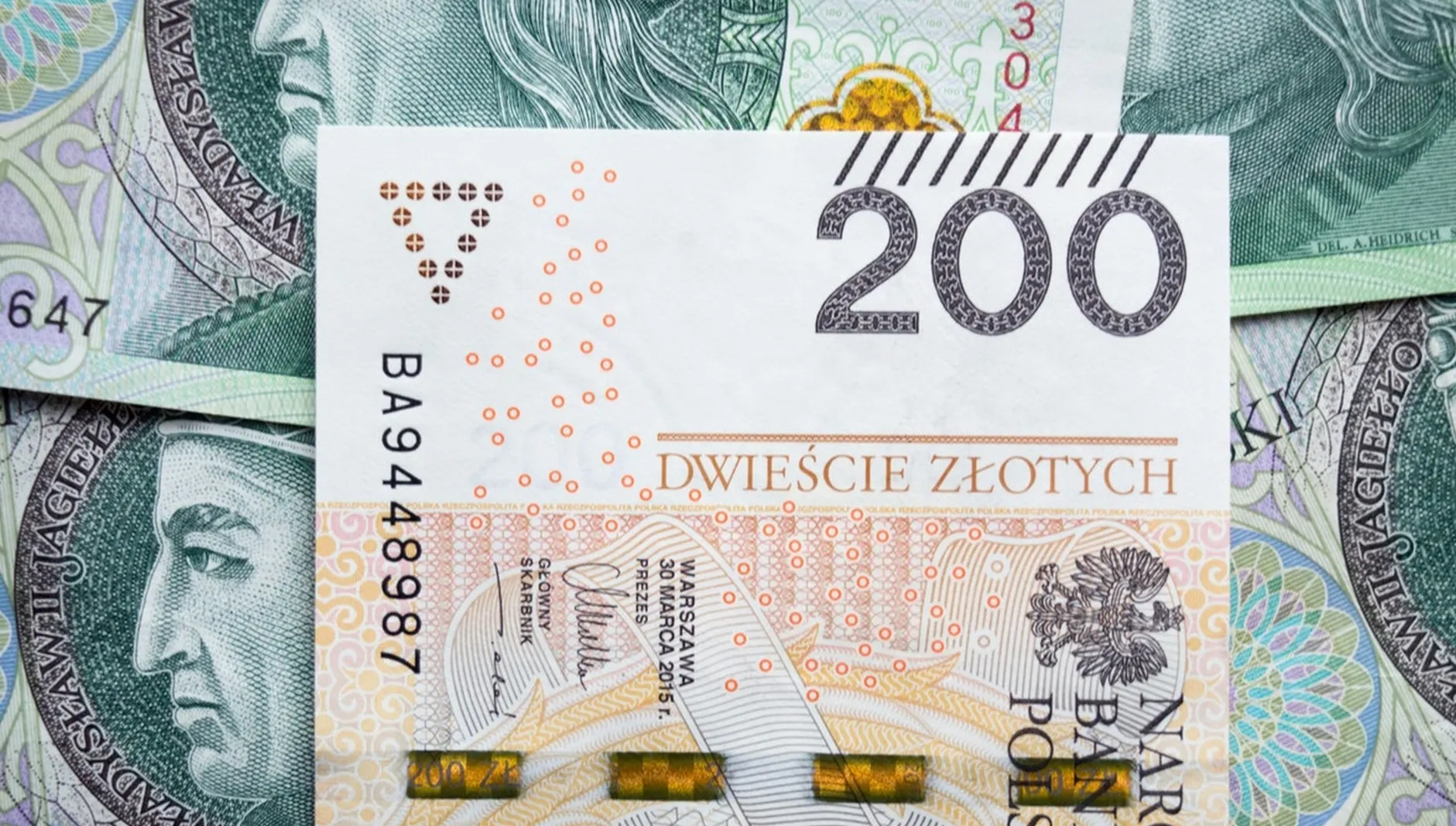 Najnowsze dane GUS. Wynagrodzenie w lipcu wzrosło o 15,8 proc. rdr